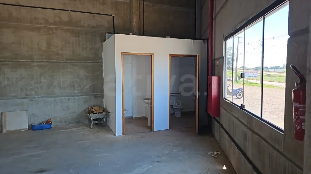 Alugar Comercial / Barrac&atilde;o em Toledo R$ 12.000,00 - Foto 8