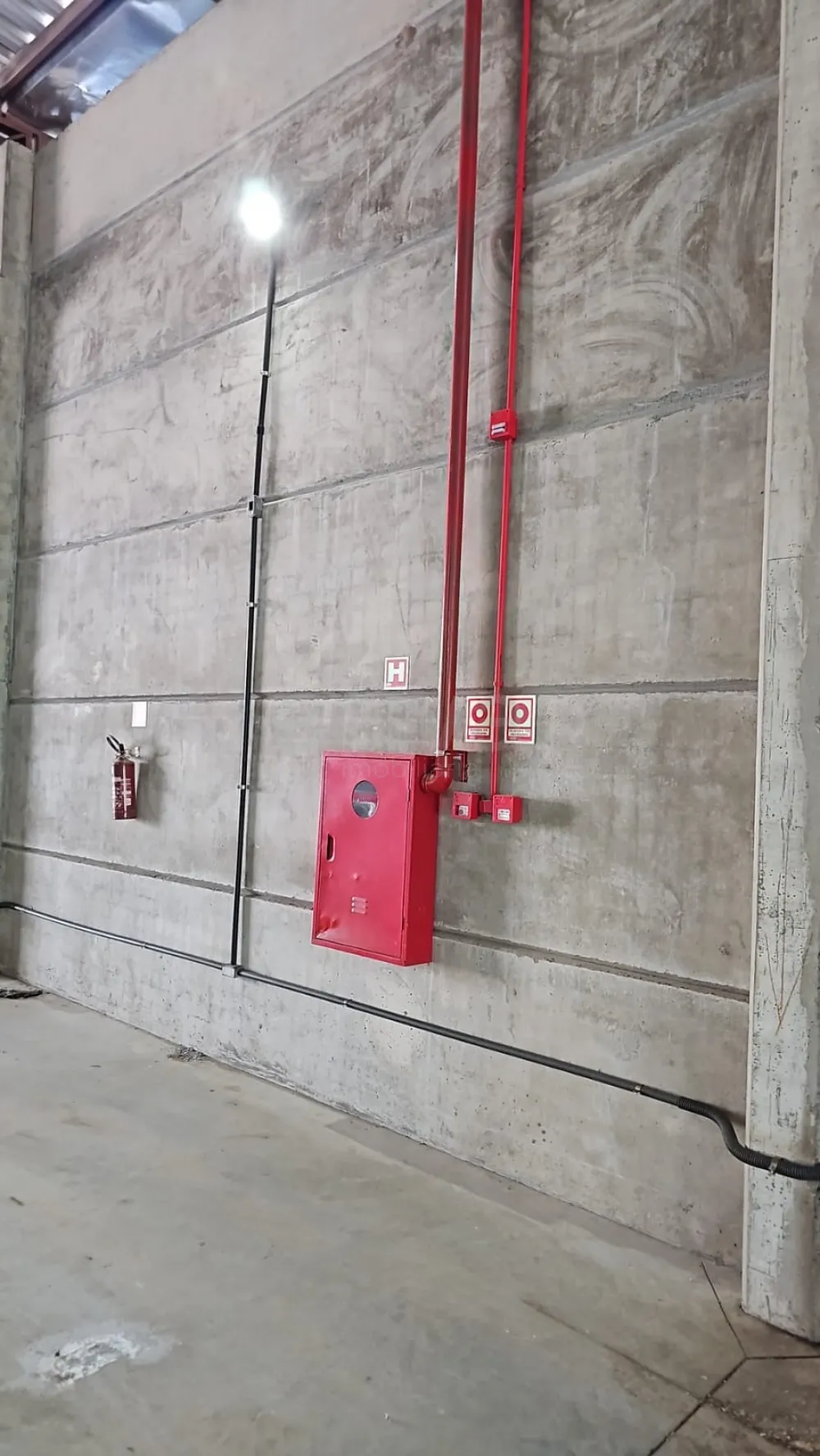 Alugar Comercial / Barrac&atilde;o em Toledo R$ 12.000,00 - Foto 10