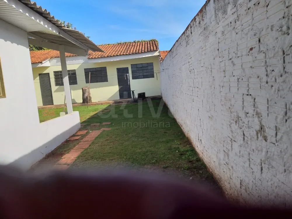 Comprar Casa / Padr&atilde;o em Toledo R$ 330.000,00 - Foto 3