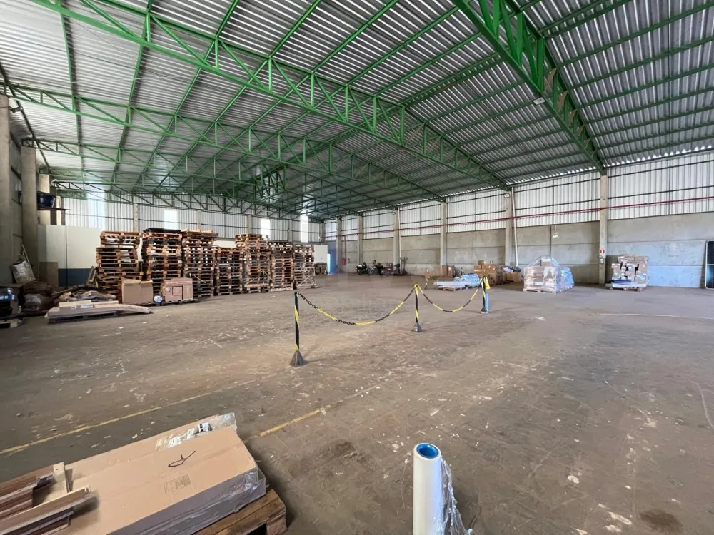 Alugar Comercial / Barrac&atilde;o em Toledo R$ 22.000,00 - Foto 24