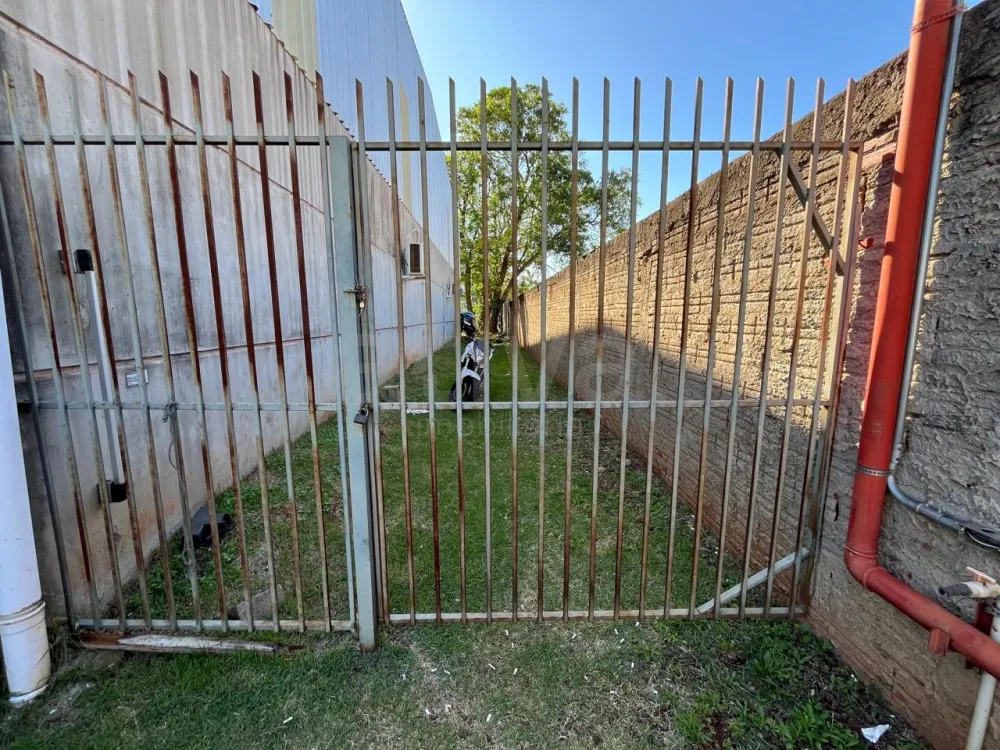 Alugar Comercial / Barrac&atilde;o em Toledo R$ 22.000,00 - Foto 36