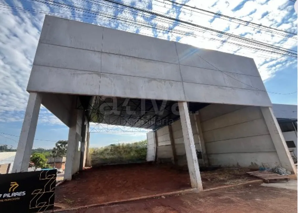 Alugar Comercial / Barrac&atilde;o em Toledo R$ 6.500,00 - Foto 1