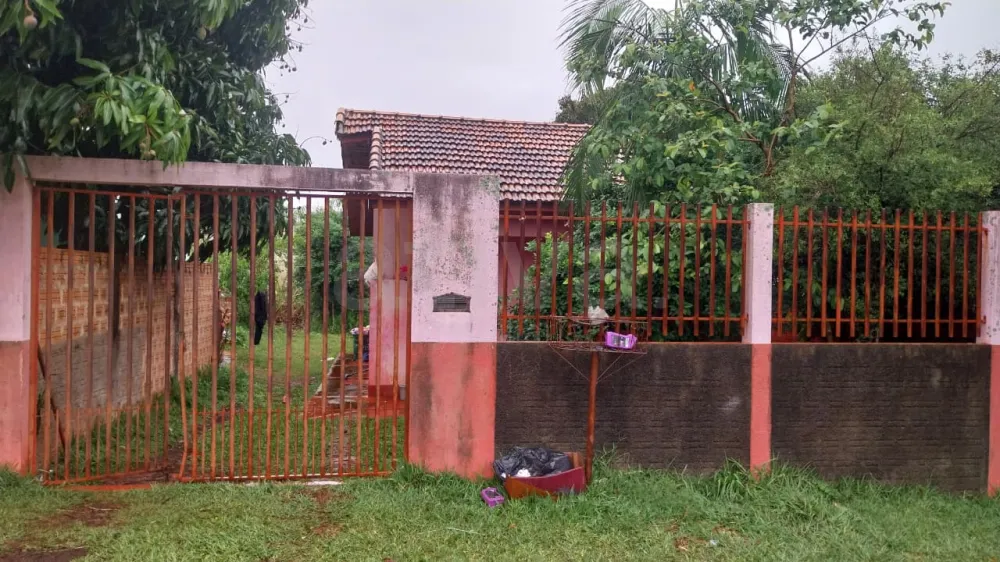 Comprar Casa / Padr&atilde;o em Toledo R$ 175.000,00 - Foto 2