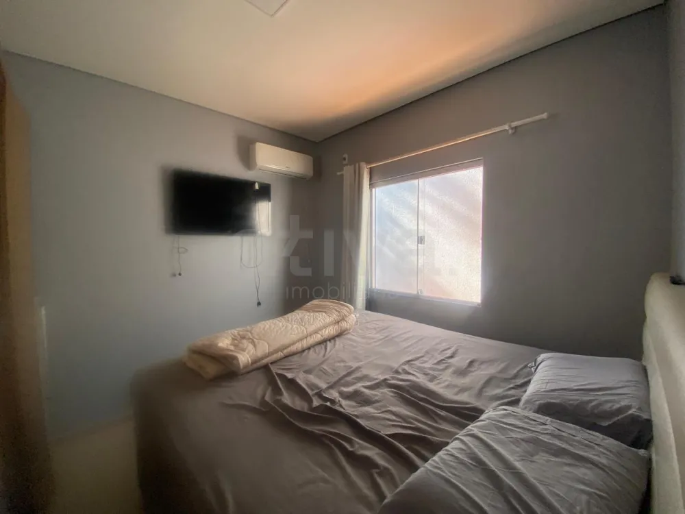 Comprar Casa / Padr&atilde;o em Toledo R$ 350.000,00 - Foto 5