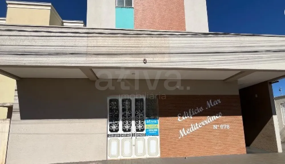Alugar Comercial / Sala Comercial em Toledo R$ 1.100,00 - Foto 2