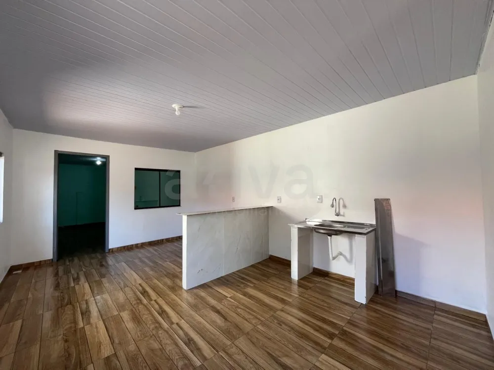 Alugar Casa / Padr&atilde;o em Toledo R$ 1.100,00 - Foto 3