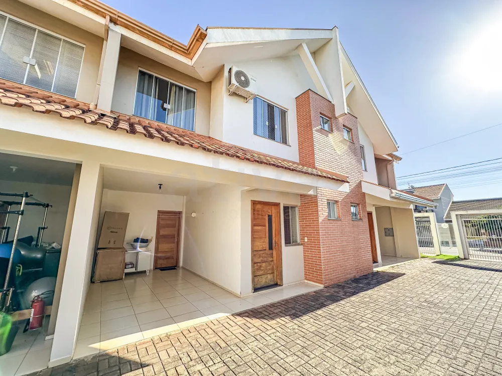 Comprar Casa / Sobrado em Toledo R$ 450.000,00 - Foto 1