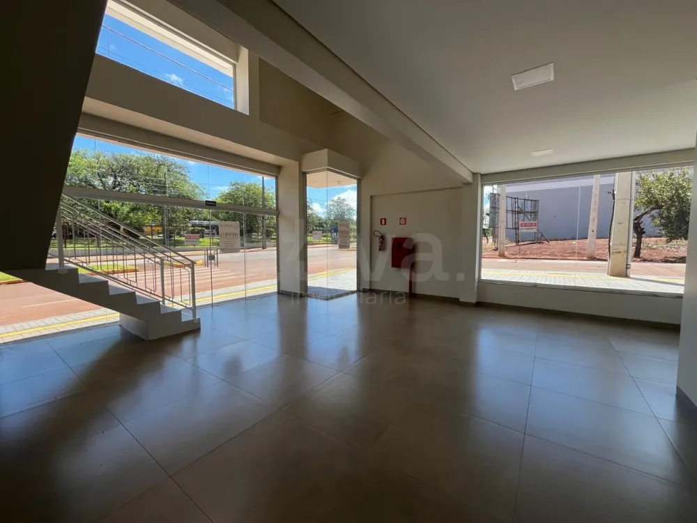 Alugar Comercial / Sala Comercial em Toledo R$ 3.350,00 - Foto 4