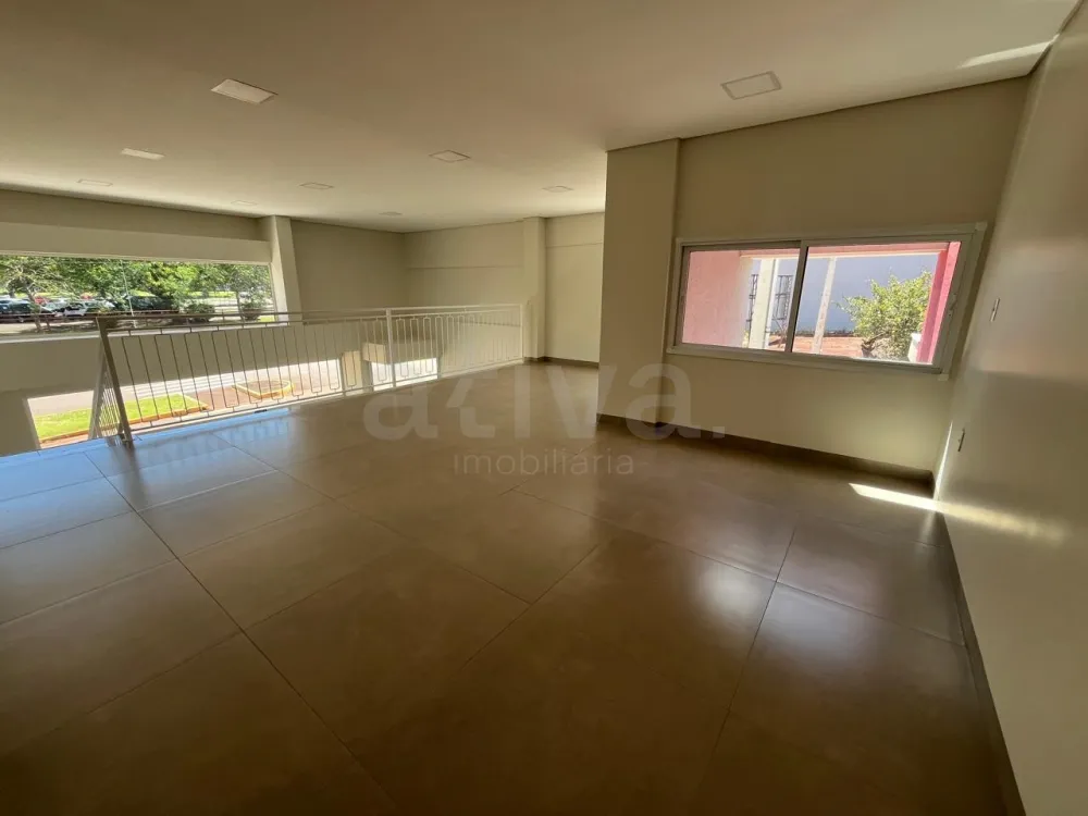 Alugar Comercial / Sala Comercial em Toledo R$ 3.350,00 - Foto 8