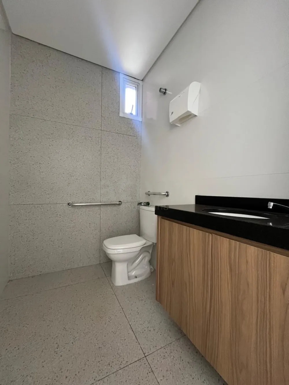 Alugar Comercial / Sala Comercial em Toledo R$ 3.350,00 - Foto 9