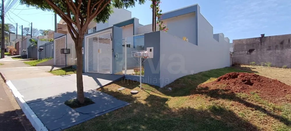Comprar Casa / Padr&atilde;o em Toledo R$ 630.000,00 - Foto 2