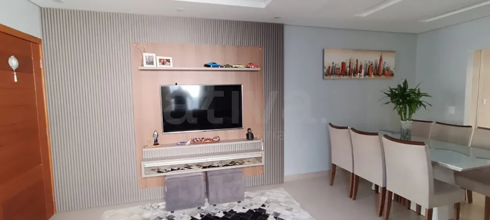 Comprar Casa / Padr&atilde;o em Toledo R$ 630.000,00 - Foto 3