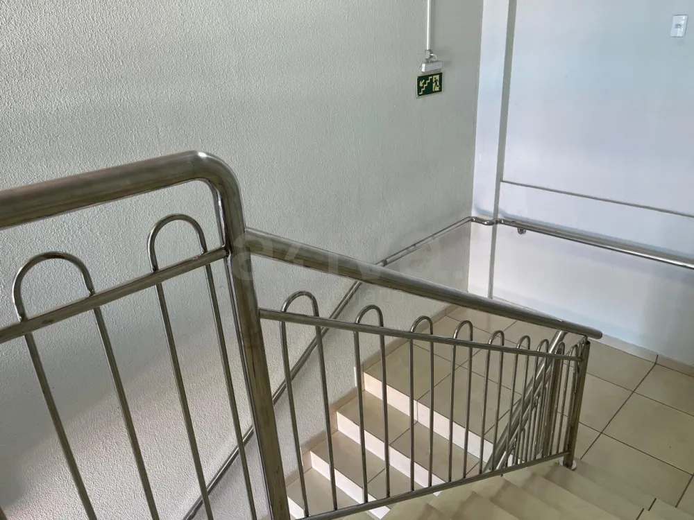 Alugar Comercial / Sala Comercial em Toledo R$ 1.300,00 - Foto 13