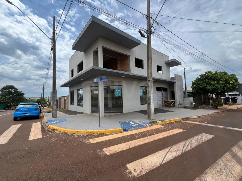 Alugar Comercial / Sala Comercial em Toledo R$ 2.500,00 - Foto 1