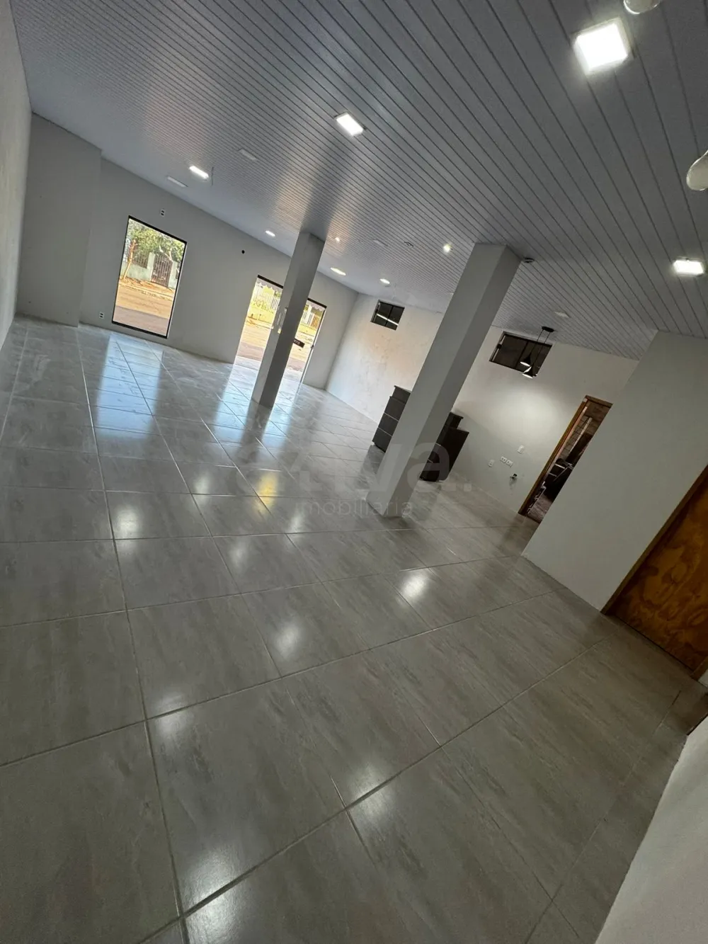 Comprar Comercial / Sala Comercial em Ouro Verde do Oeste R$ 368.000,00 - Foto 4
