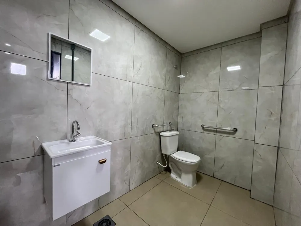 Alugar Comercial / Barrac&atilde;o em Toledo R$ 10.000,00 - Foto 14