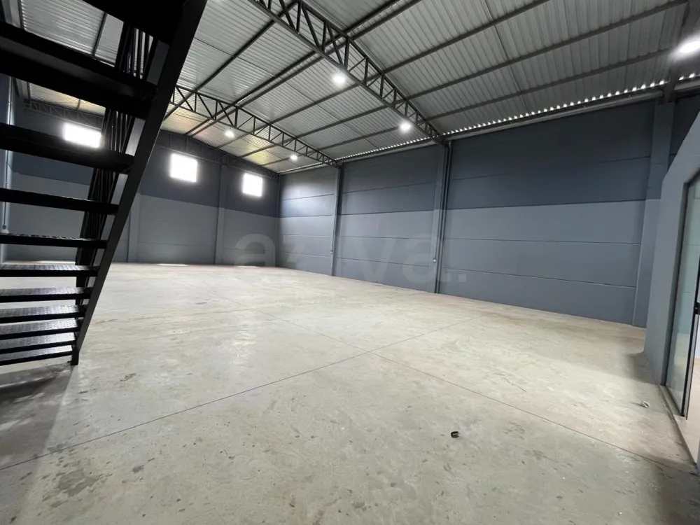 Alugar Comercial / Barrac&atilde;o em Toledo R$ 10.000,00 - Foto 5