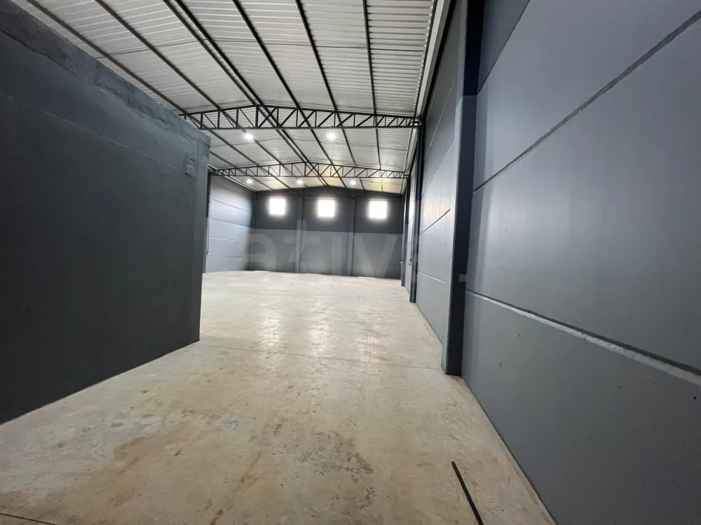 Alugar Comercial / Barrac&atilde;o em Toledo R$ 10.000,00 - Foto 9