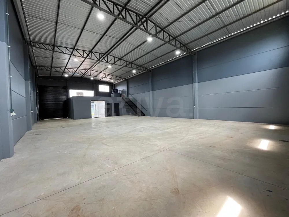 Alugar Comercial / Barrac&atilde;o em Toledo R$ 10.000,00 - Foto 12