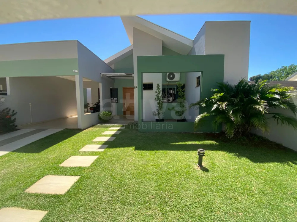 Alugar Casa / Padr&atilde;o em Toledo R$ 3.500,00 - Foto 2