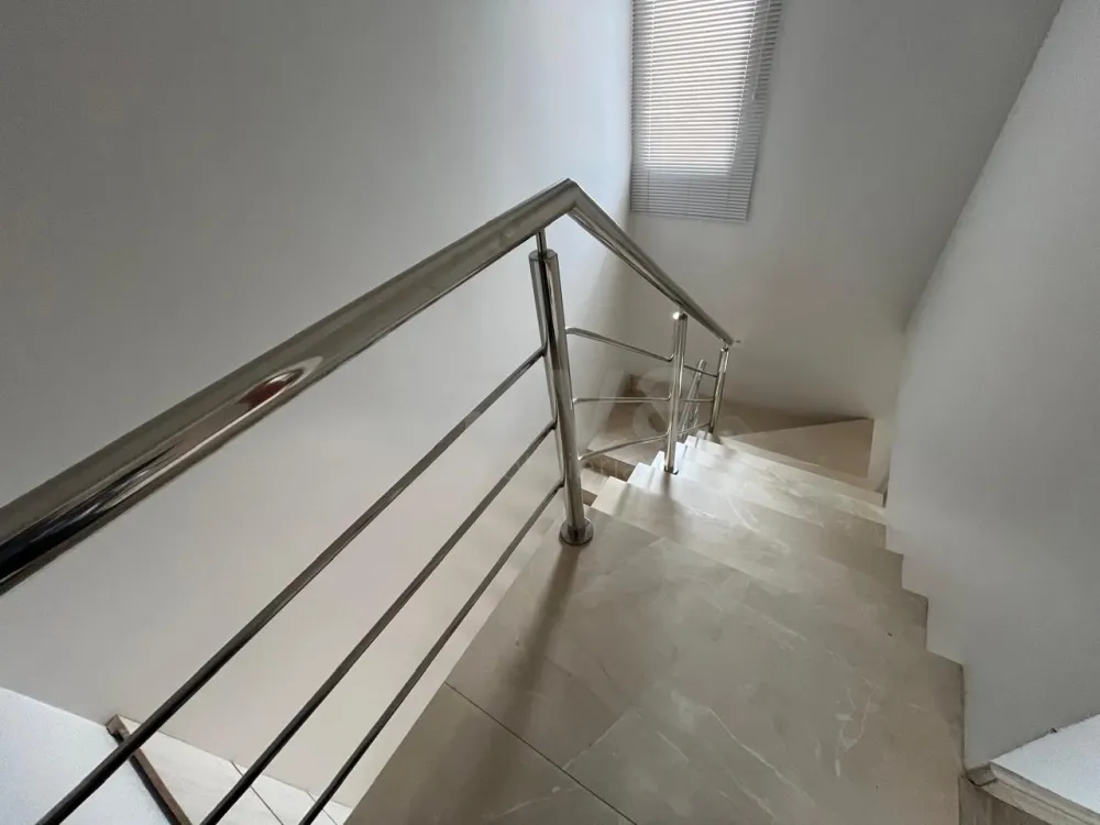 Alugar Casa / Sobrado em Toledo R$ 4.600,00 - Foto 17