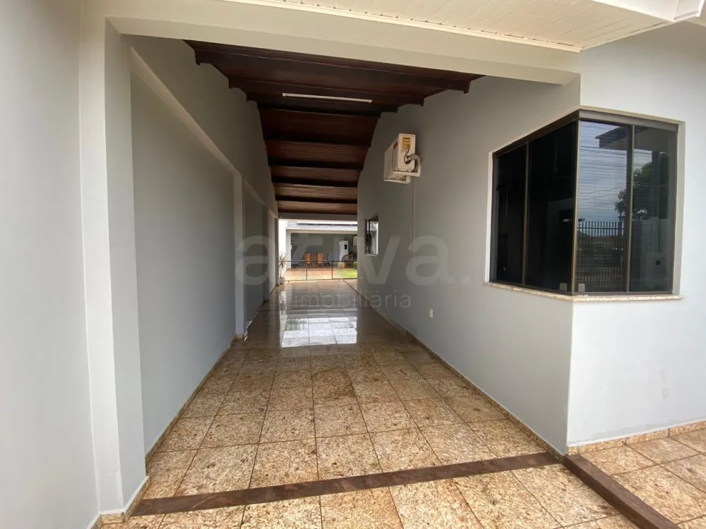 Comprar Casa / Padr&atilde;o em Toledo R$ 550.000,00 - Foto 4
