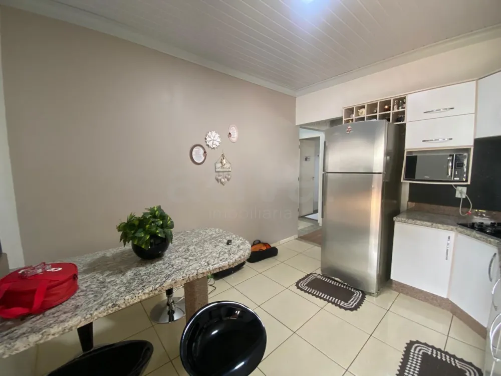 Comprar Casa / Padr&atilde;o em Toledo R$ 550.000,00 - Foto 7