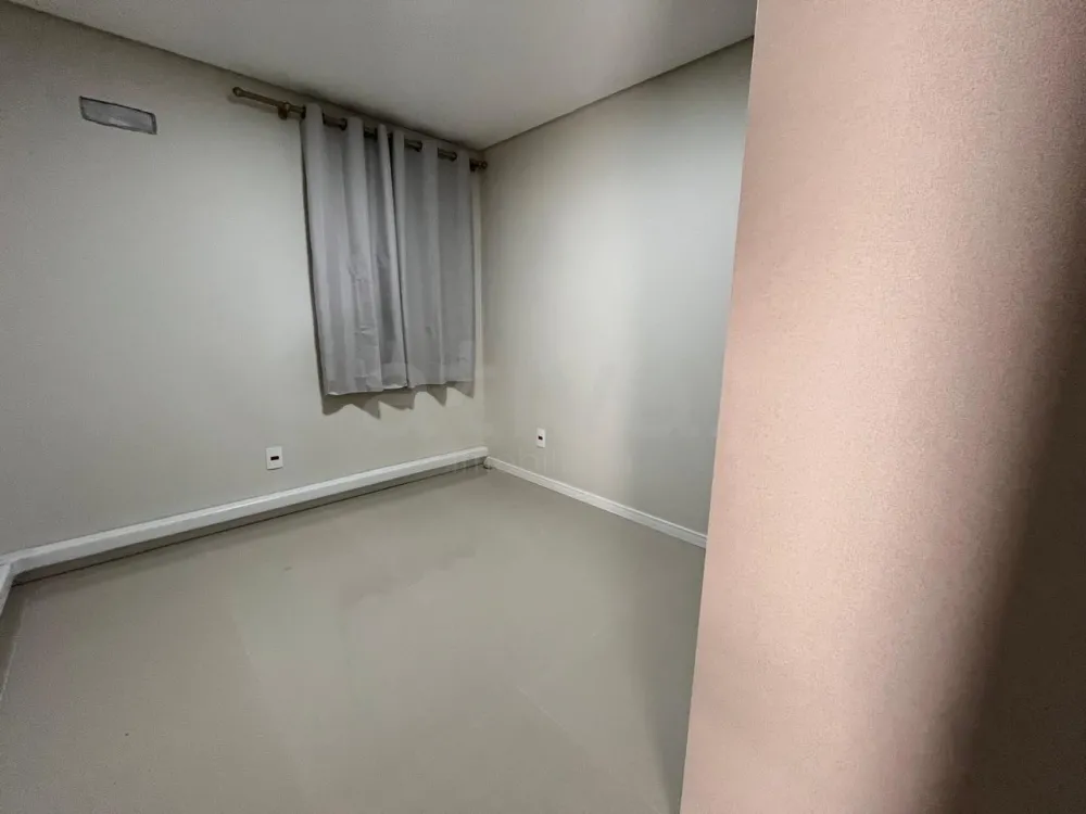 Alugar Apartamento / Padr&atilde;o em Toledo R$ 2.700,00 - Foto 7