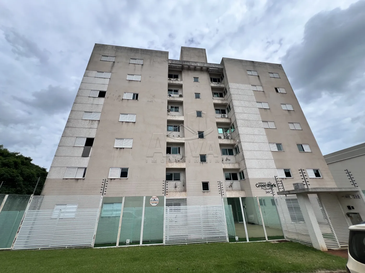 Alugar Apartamento / Padr&atilde;o em Toledo R$ 1.900,00 - Foto 2