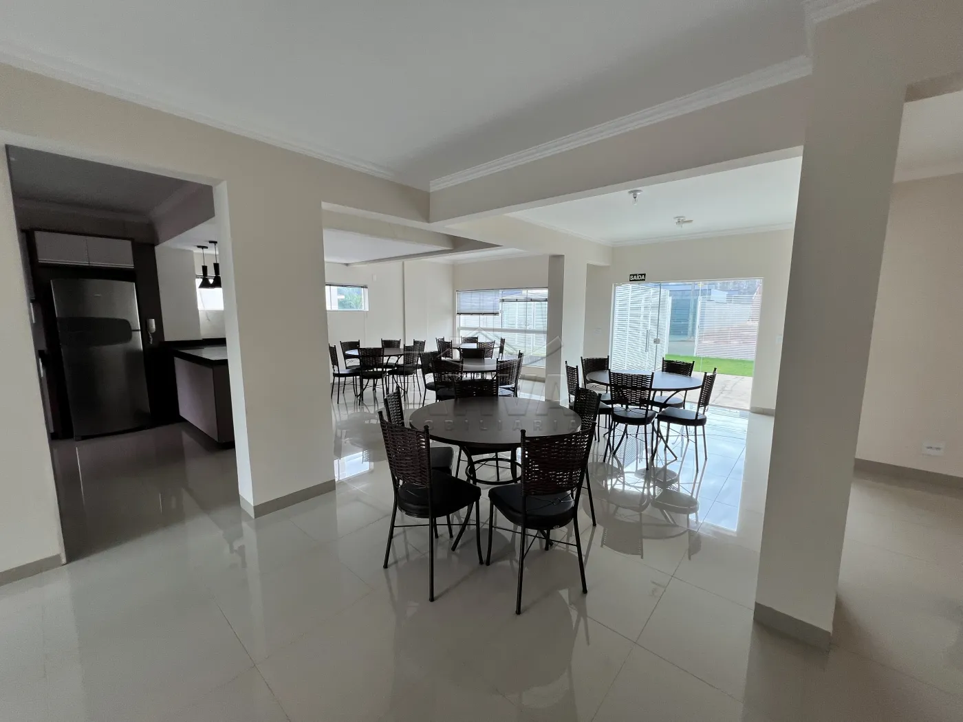 Alugar Apartamento / Padr&atilde;o em Toledo R$ 1.900,00 - Foto 21