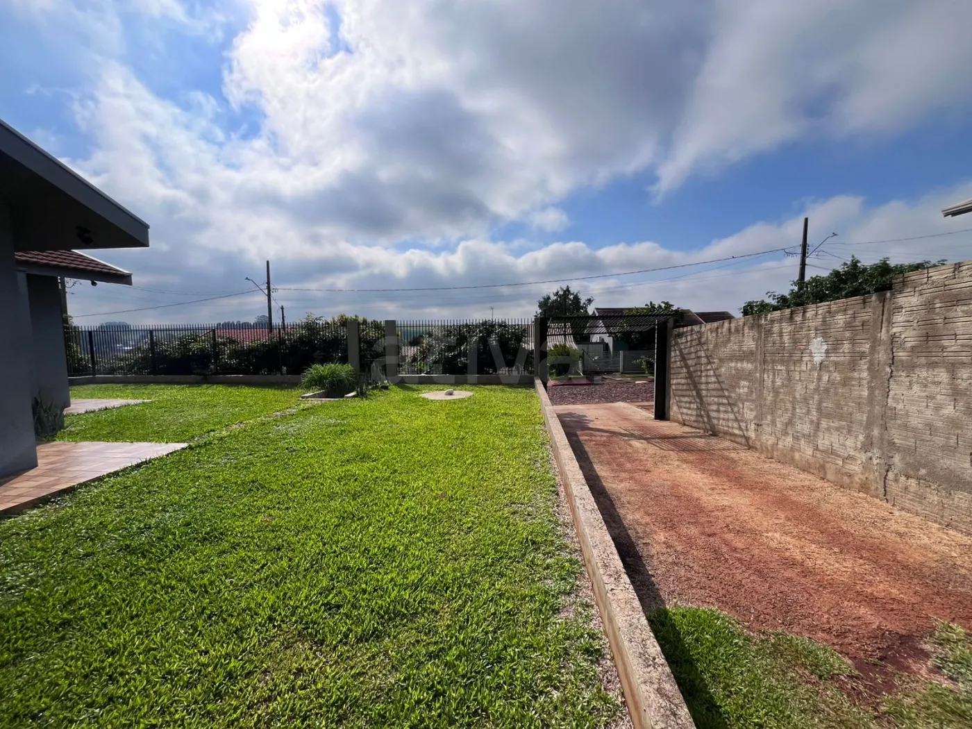 Comprar Casa / Padr&atilde;o em Toledo R$ 650.000,00 - Foto 3