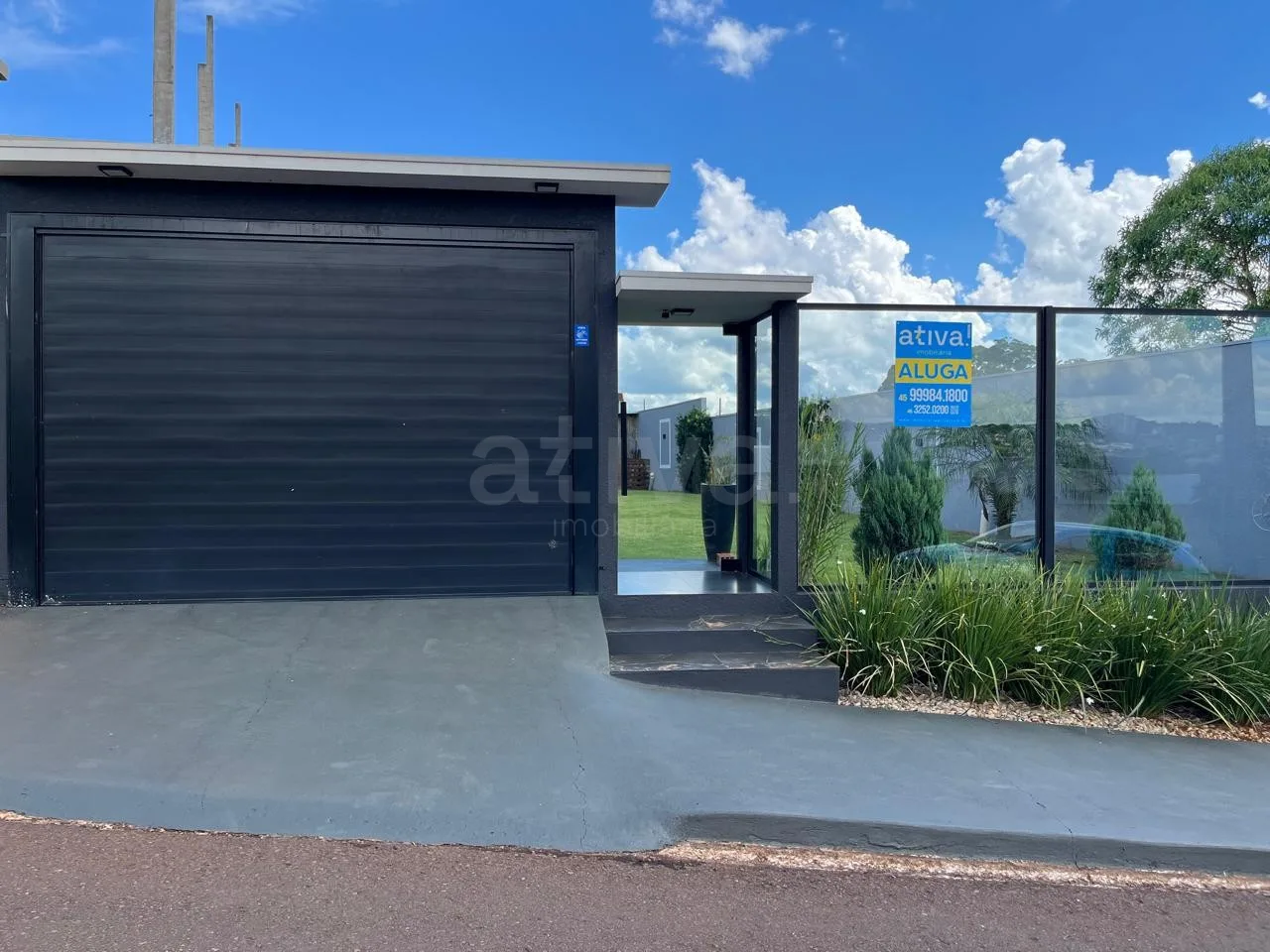 Alugar Casa / Padr&atilde;o em Toledo R$ 2.600,00 - Foto 1