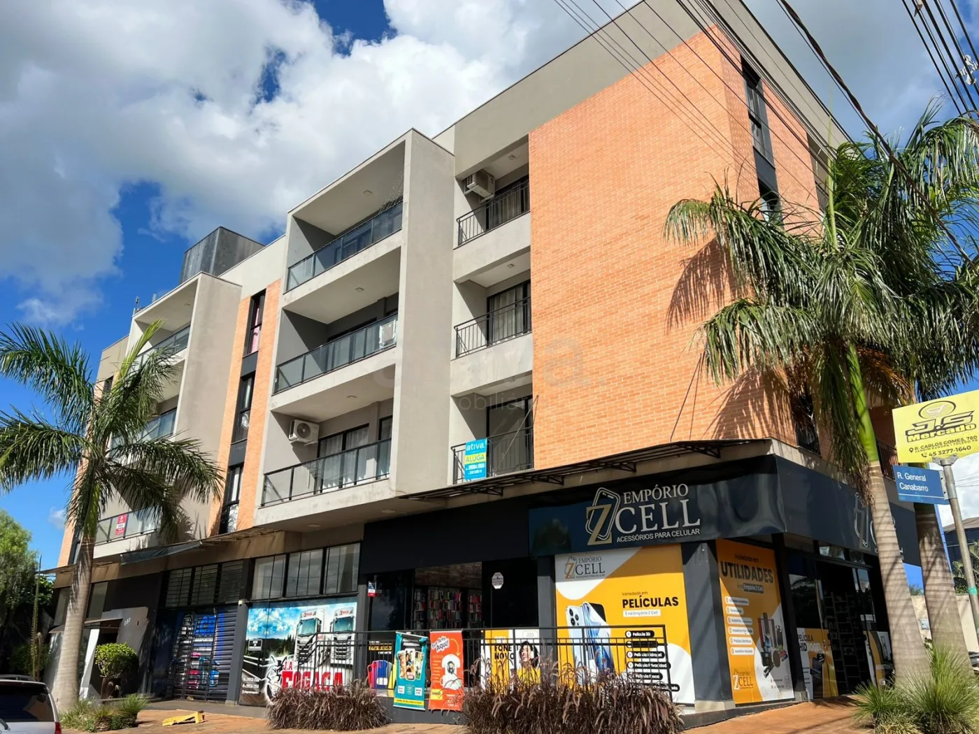 Alugar Apartamento / Padr&atilde;o em Toledo R$ 1.800,00 - Foto 1