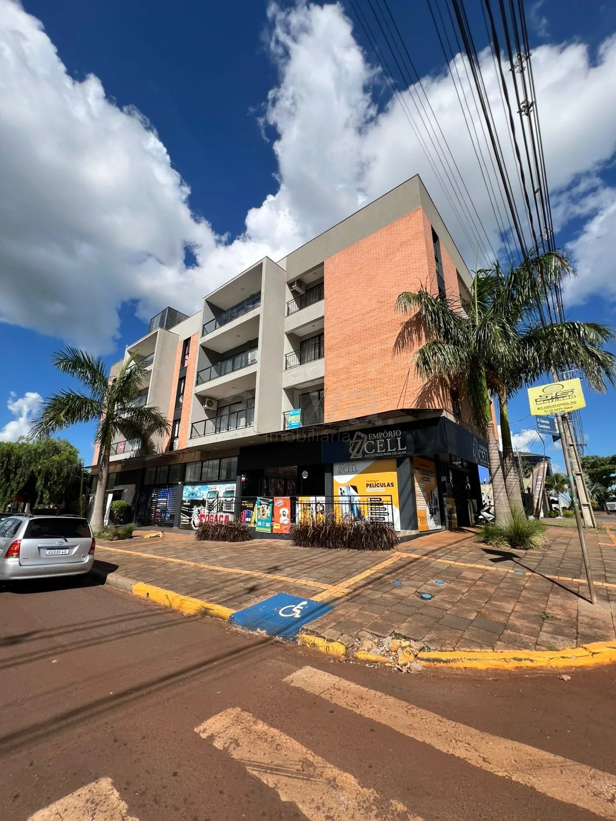 Alugar Apartamento / Padr&atilde;o em Toledo R$ 1.800,00 - Foto 2