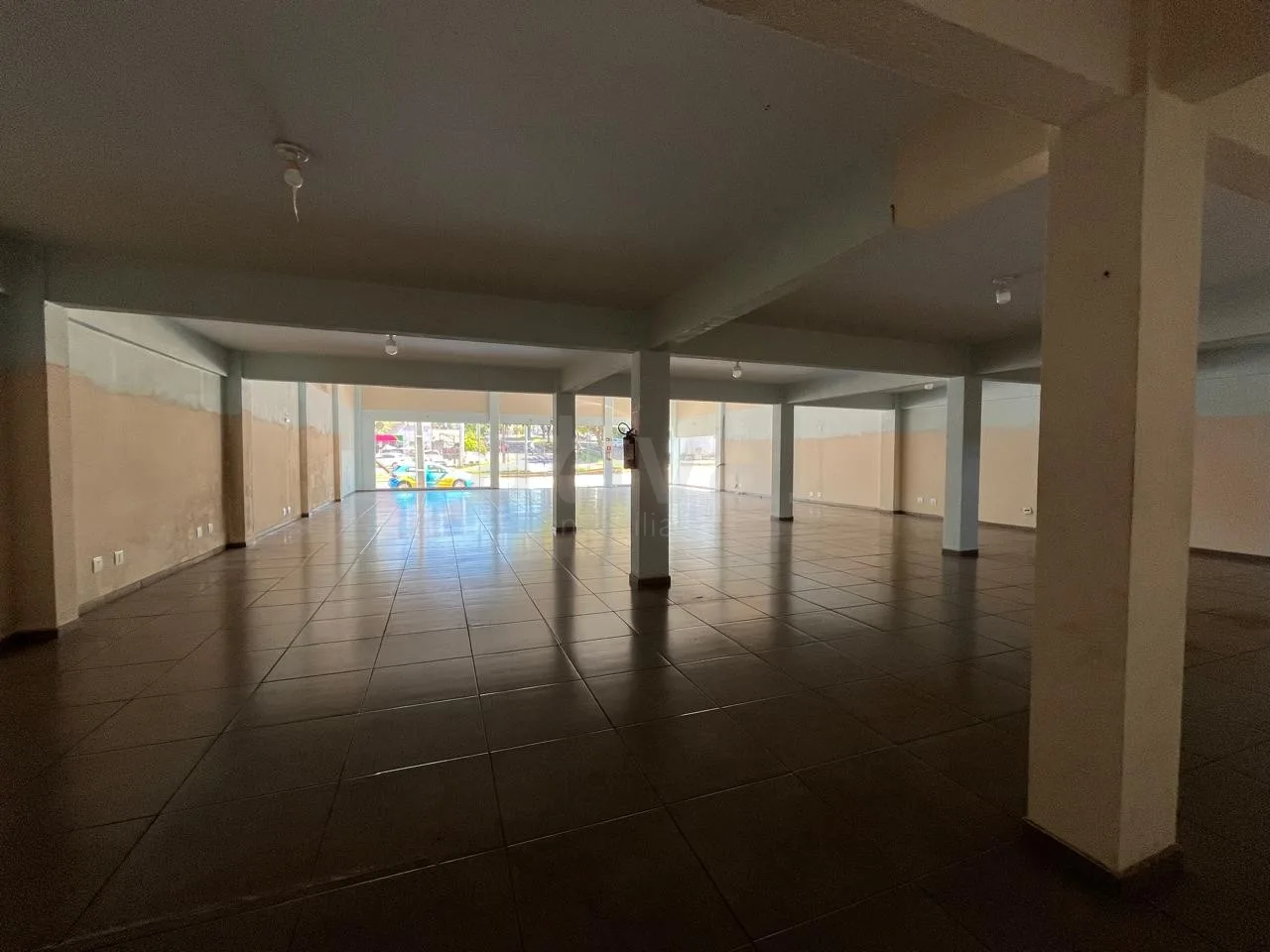Alugar Comercial / Sala Comercial em Toledo R$ 12.500,00 - Foto 8