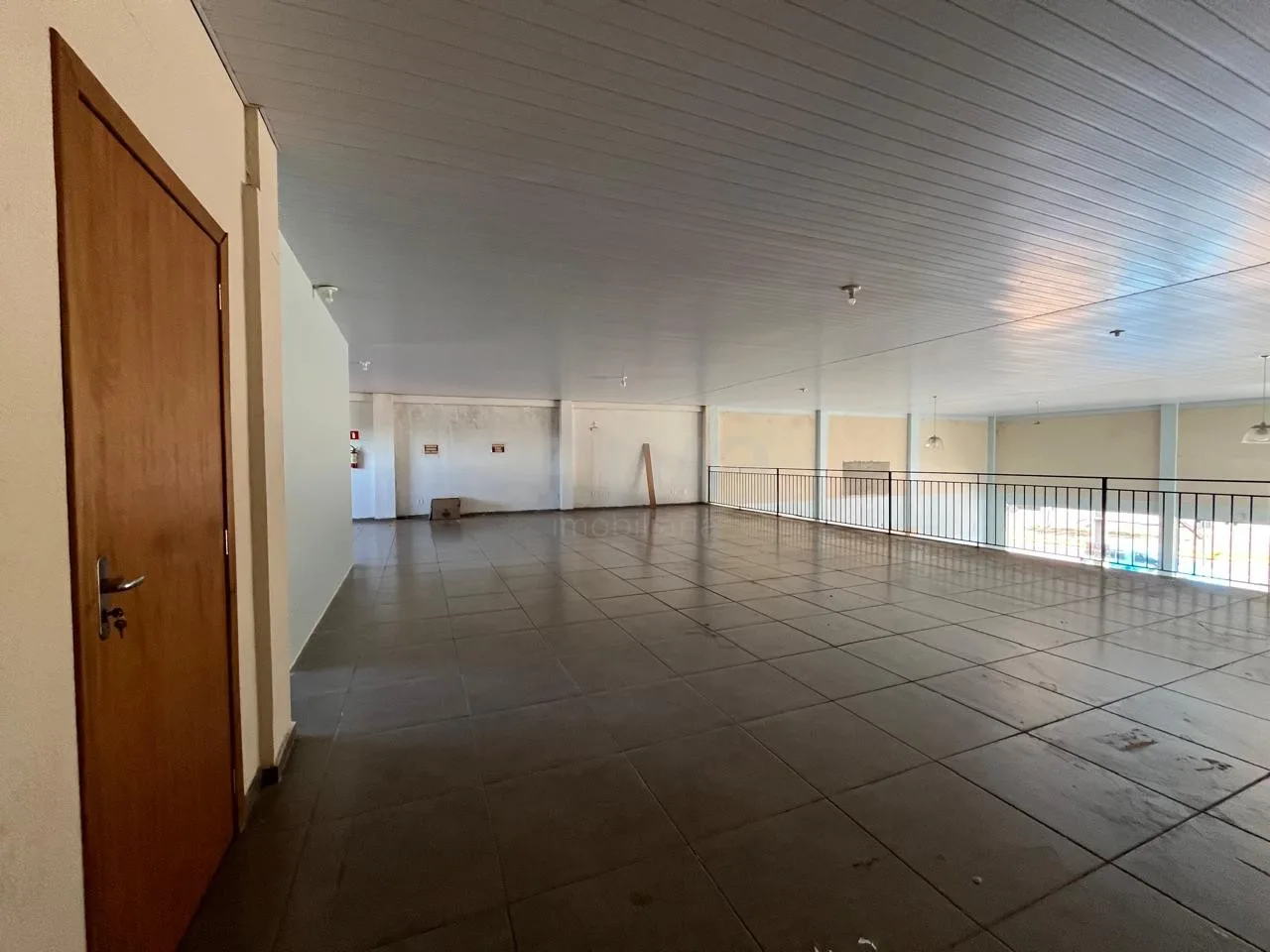 Alugar Comercial / Sala Comercial em Toledo R$ 12.500,00 - Foto 16