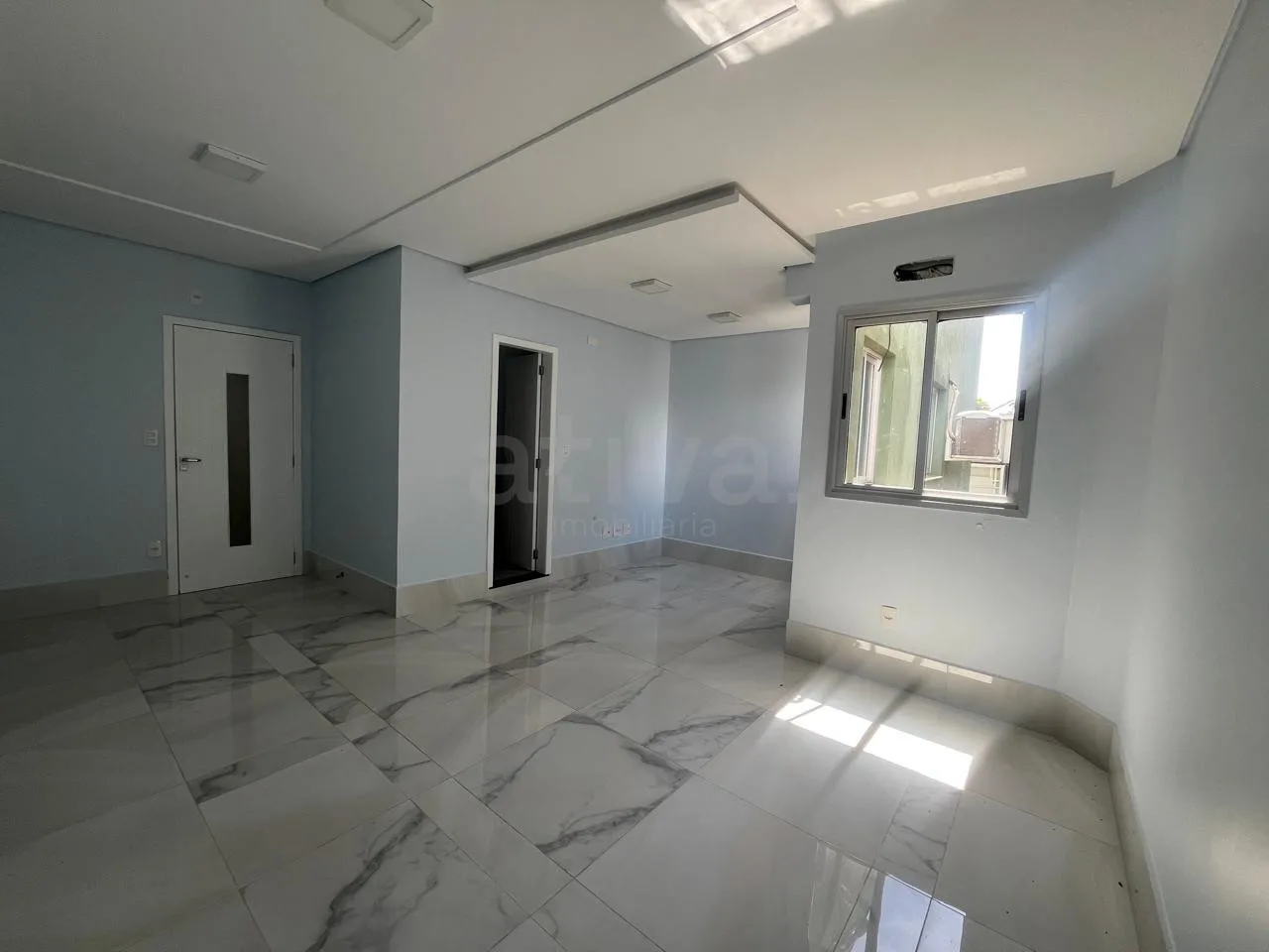 Alugar Comercial / Sala Comercial em Condom&iacute;nio em Toledo R$ 1.850,00 - Foto 10