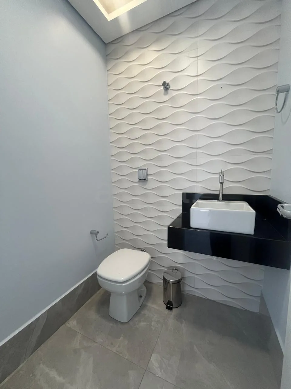 Alugar Comercial / Sala Comercial em Condom&iacute;nio em Toledo R$ 1.850,00 - Foto 13