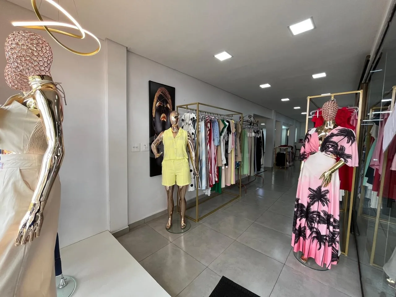 Alugar Comercial / Edificio Comercial em Toledo R$ 3.200,00 - Foto 2