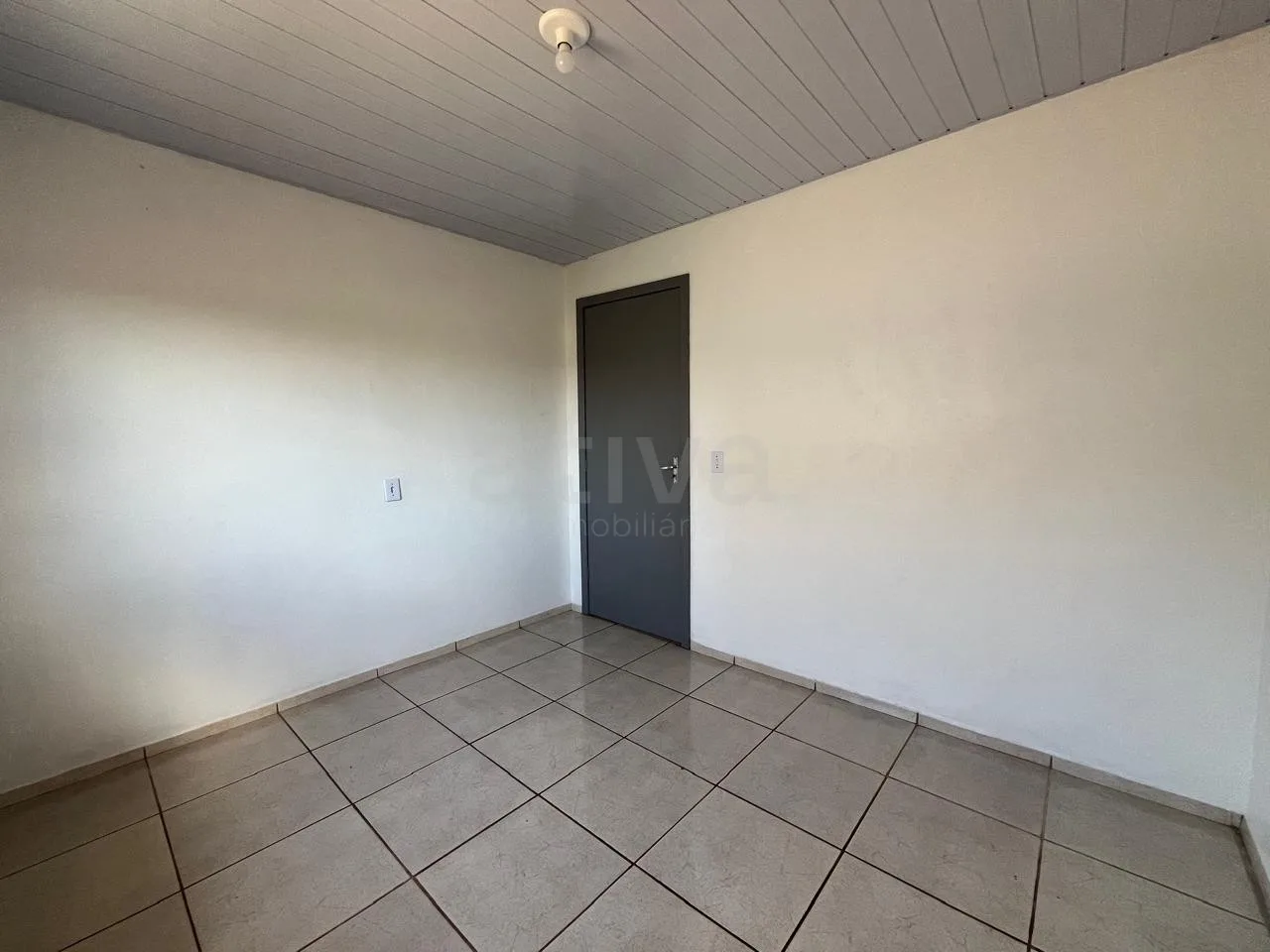 Alugar Casa / Padr&atilde;o em Toledo R$ 1.100,00 - Foto 7