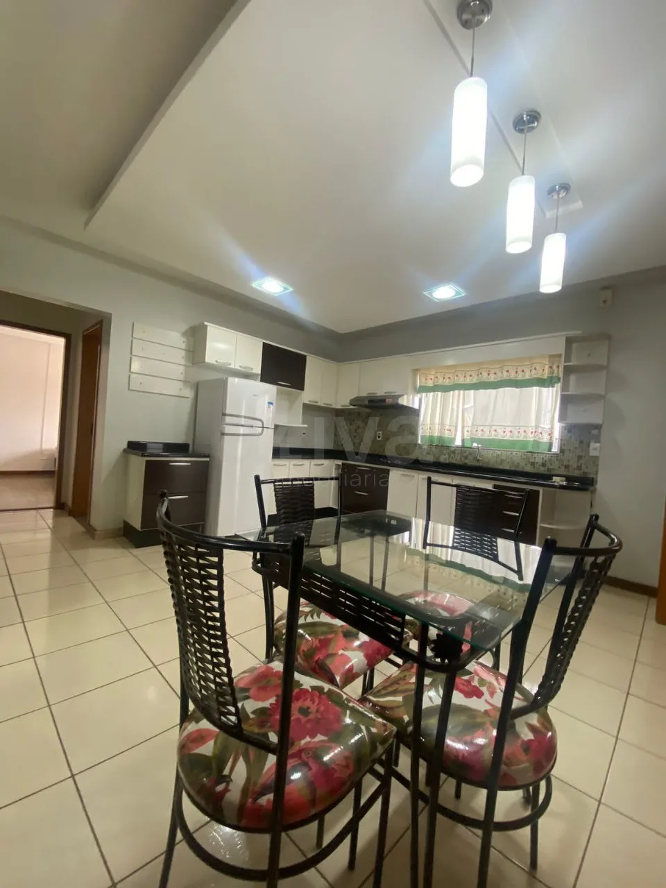 Alugar Apartamento / Padr&atilde;o em Toledo R$ 3.700,00 - Foto 4