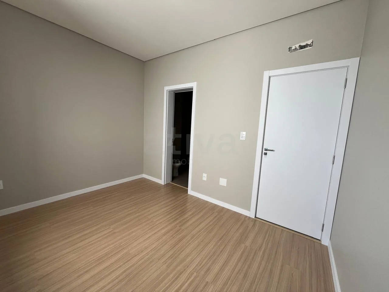 Alugar Apartamento / Padr&atilde;o em Toledo R$ 2.250,00 - Foto 11