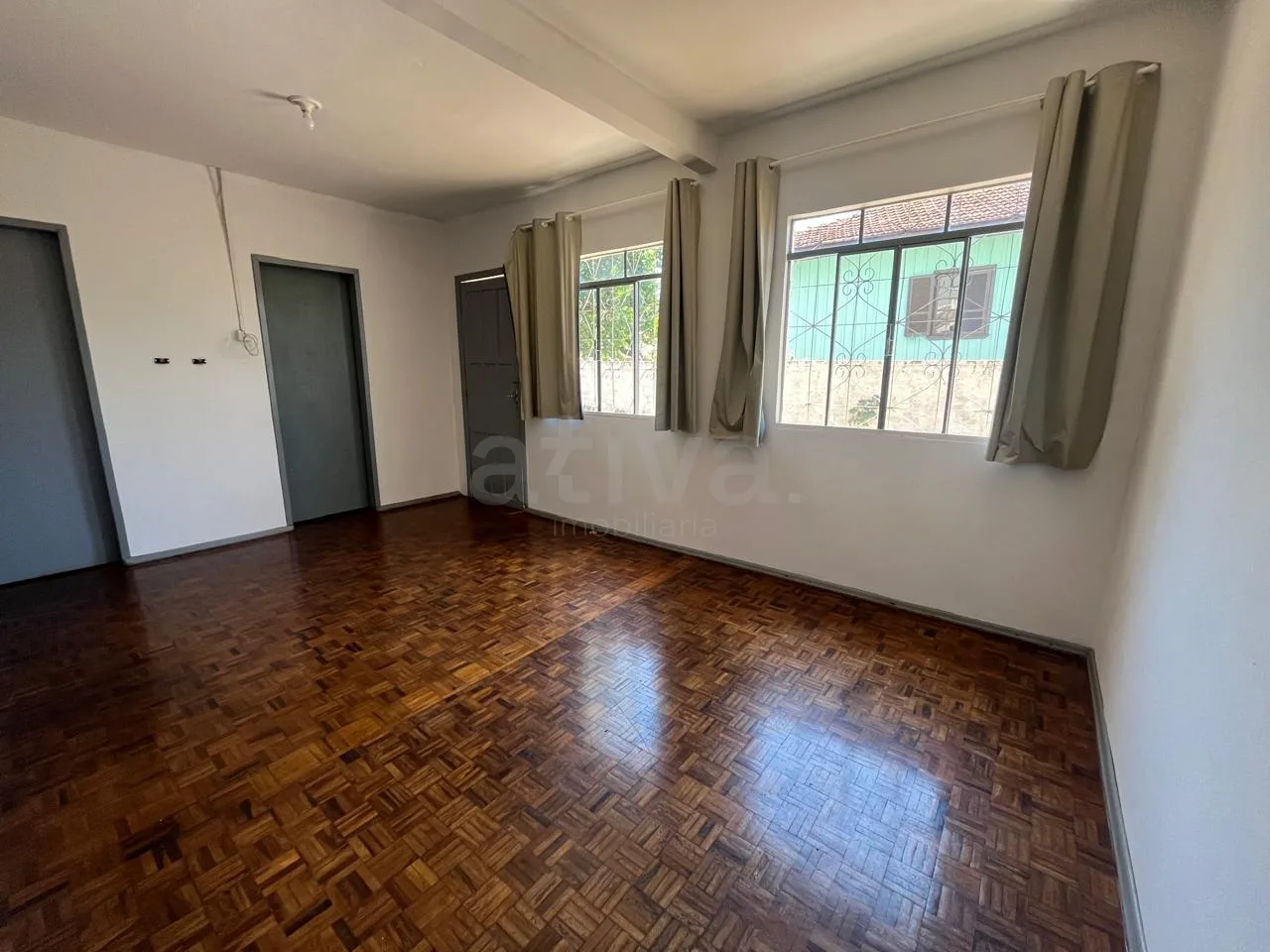 Alugar Casa / Padr&atilde;o em Toledo R$ 2.000,00 - Foto 4