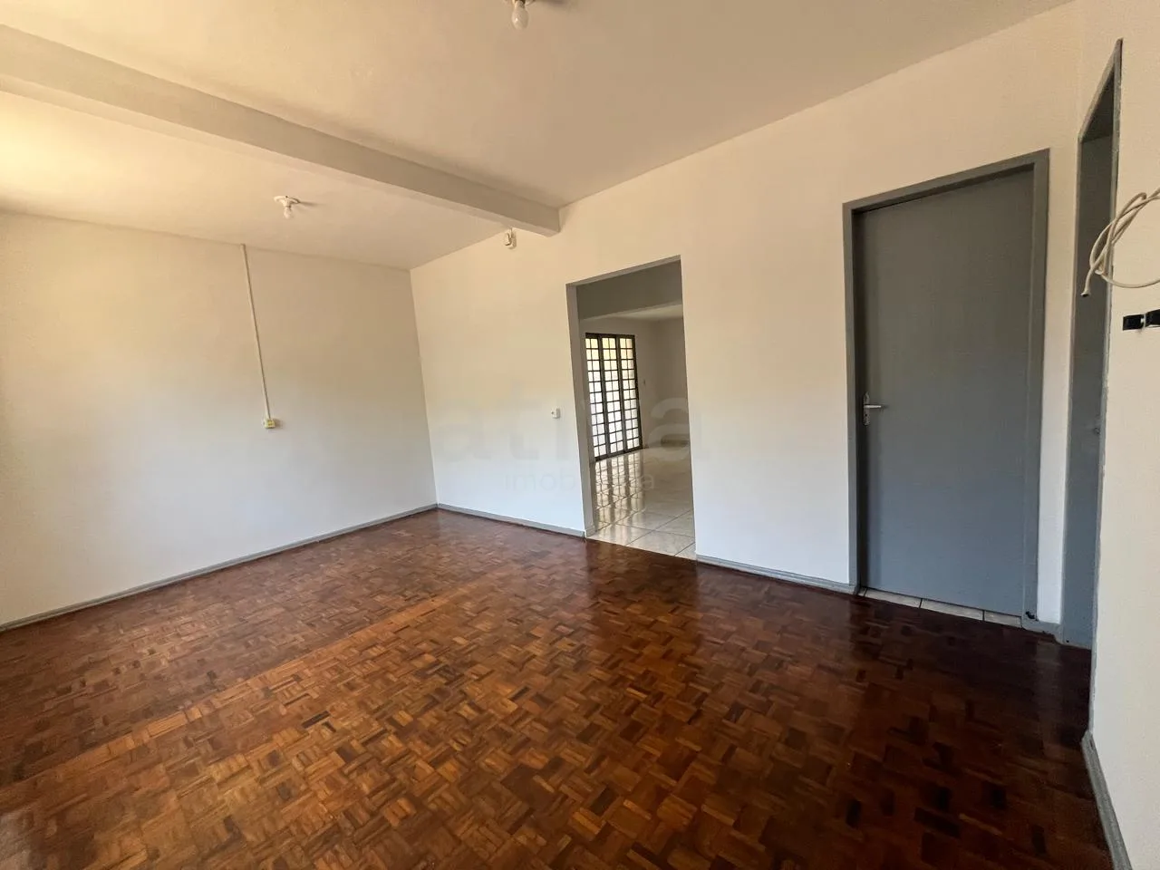 Alugar Casa / Padr&atilde;o em Toledo R$ 2.000,00 - Foto 6