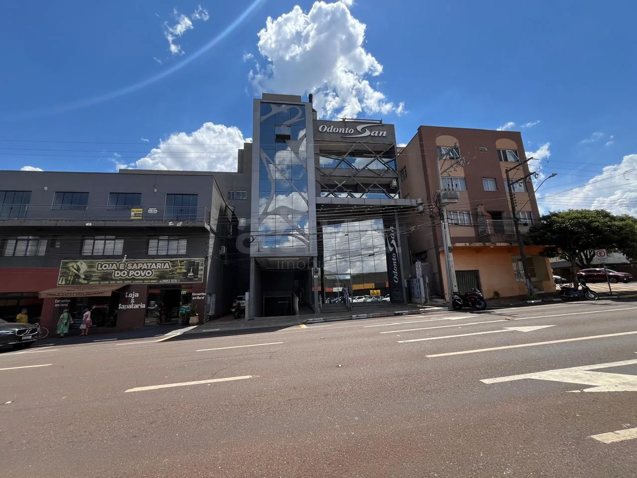 Alugar Apartamento / Padr&atilde;o em Toledo R$ 4.000,00 - Foto 2