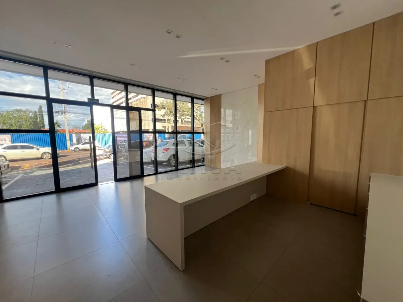 Alugar Comercial / Sala Comercial em Toledo R$ 4.000,00 - Foto 2