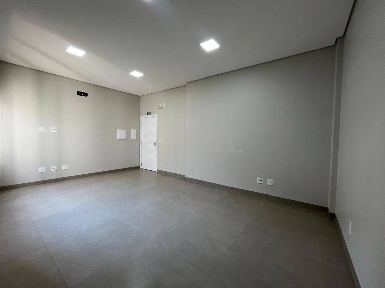 Alugar Comercial / Sala Comercial em Toledo R$ 4.000,00 - Foto 4