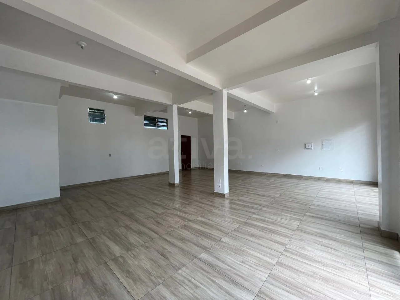 Alugar Comercial / Sala Comercial em Toledo R$ 2.100,00 - Foto 5