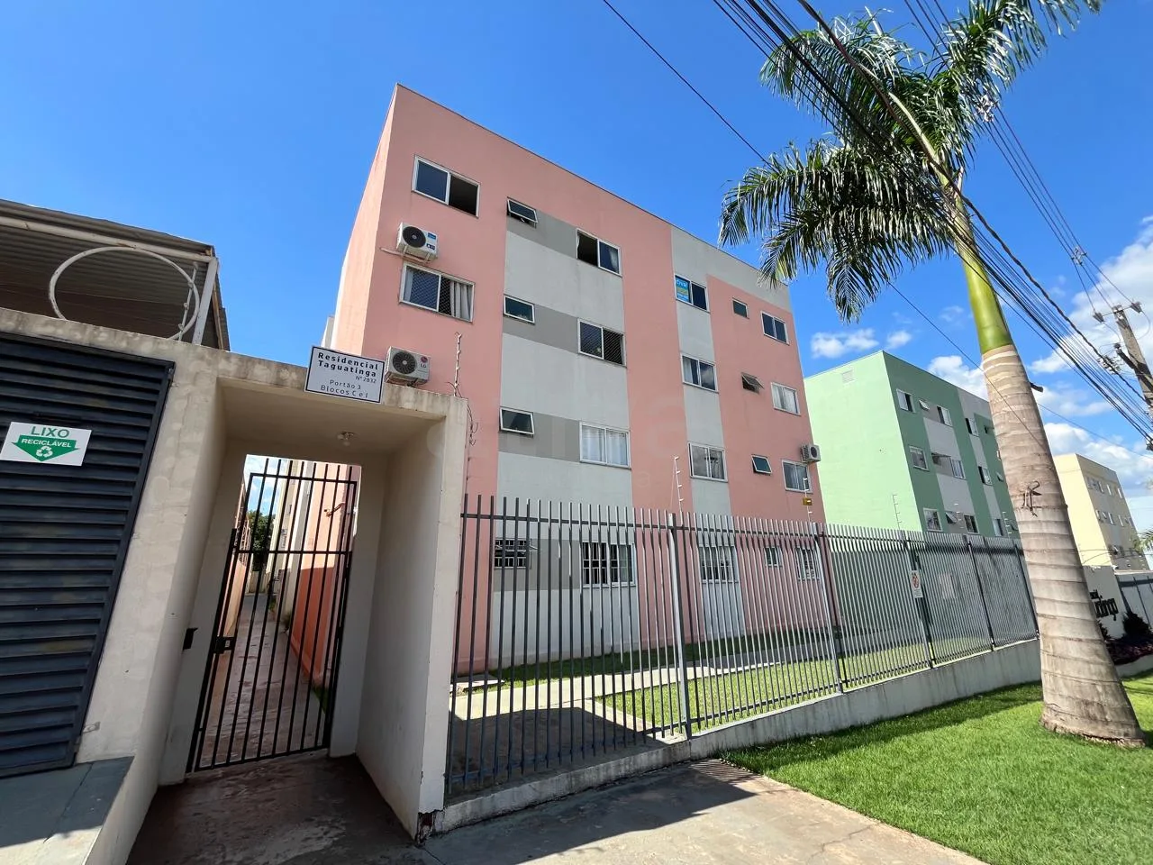 Alugar Apartamento / Padr&atilde;o em Toledo R$ 1.500,00 - Foto 1