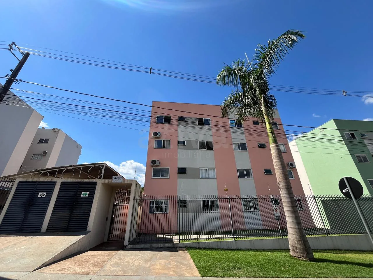 Alugar Apartamento / Padr&atilde;o em Toledo R$ 1.500,00 - Foto 2